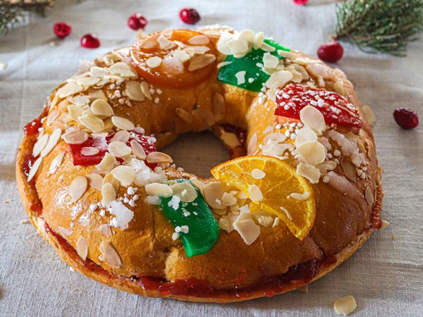 Receta Roscón de Reyes con mermelada de fresa